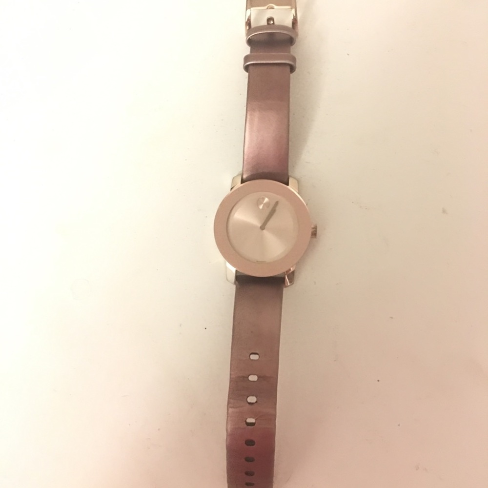 Movado BOLD Carnation Rose Gold Watch - Picture 4 of 8